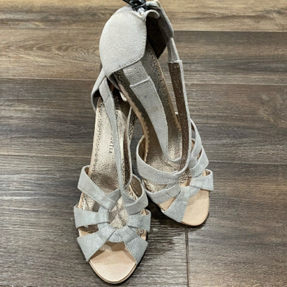 COLLECTION size 8 Portia Strappy Sandals Kelsie Leather